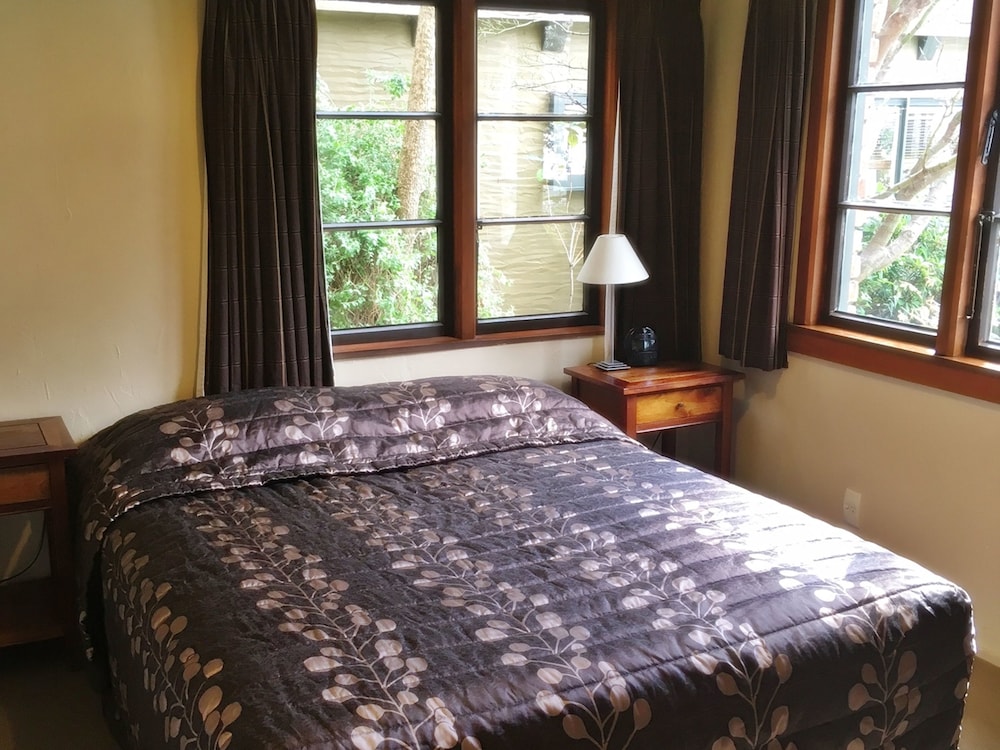 Superior Two Bedroom (Sleeps 4) photo 2