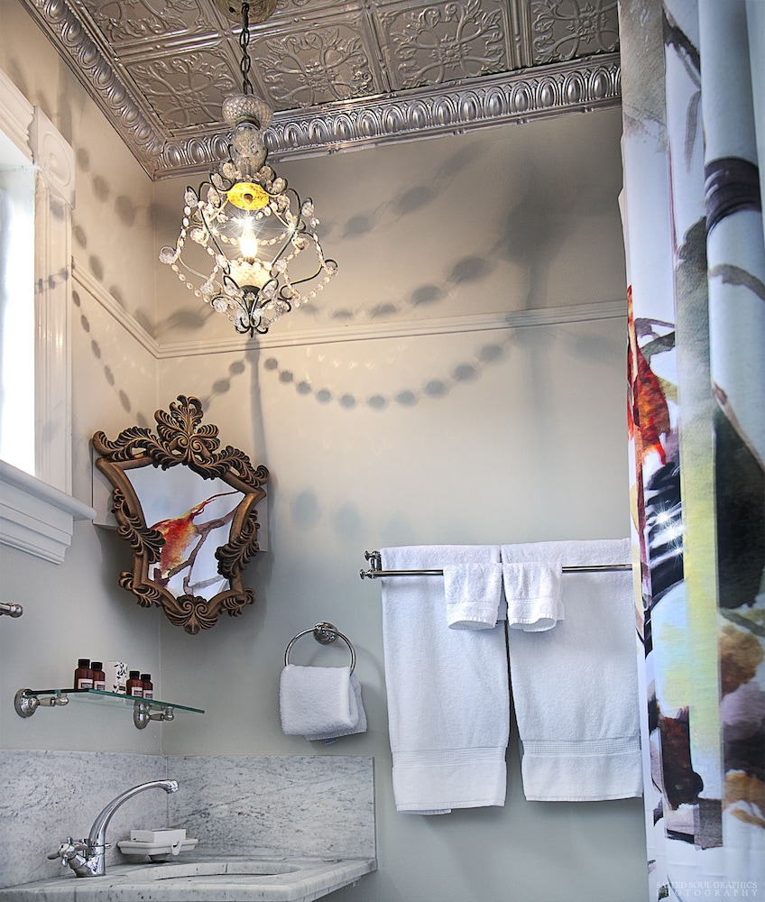 Auguste Rodin Suite, 1 Queen Bed, Antique show fireplace, Shared balcony with views photo 2
