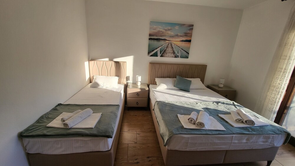 Comfort Triple Room, Garden View photo 3