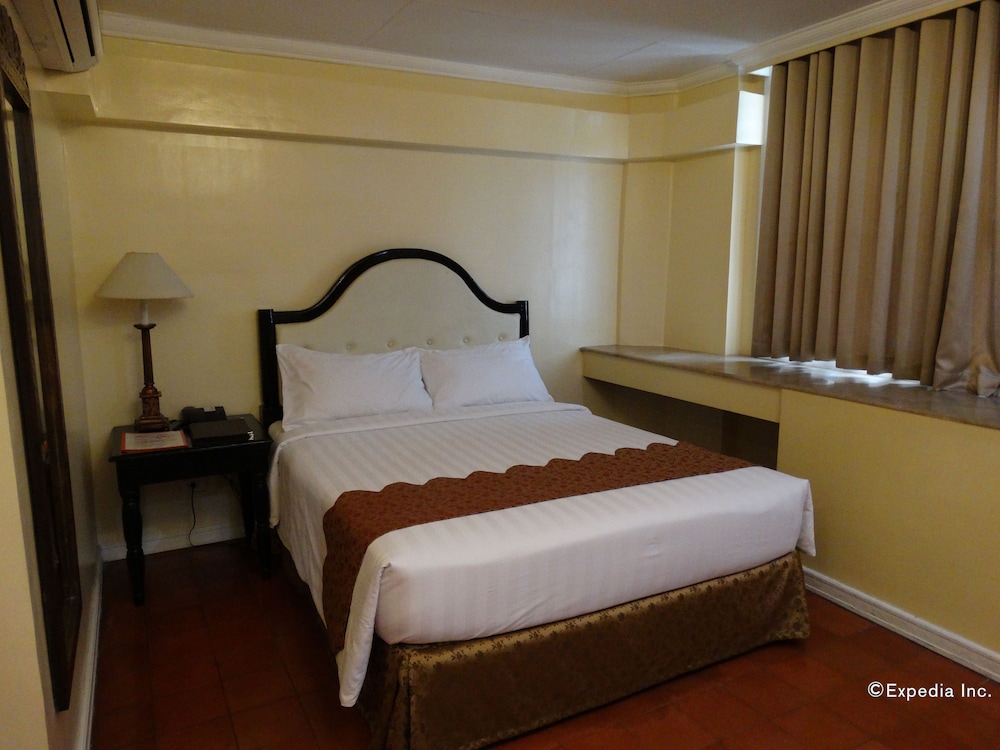 Executive Room, 1 Queen Bed - Photo 7