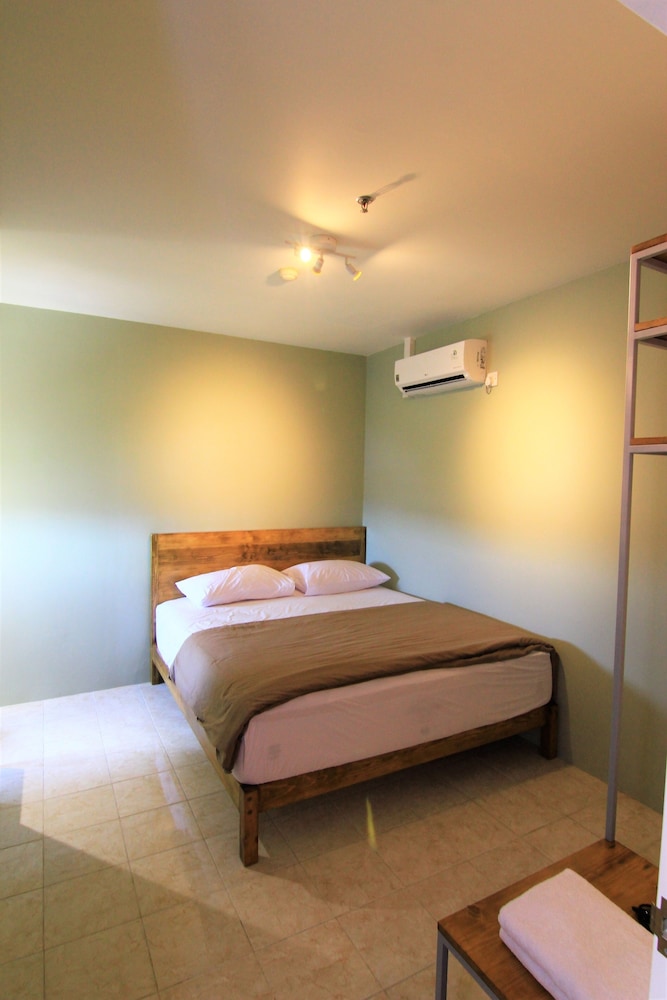 Premium Apartment, 2 Bedrooms, Kitchenette, City View photo 2