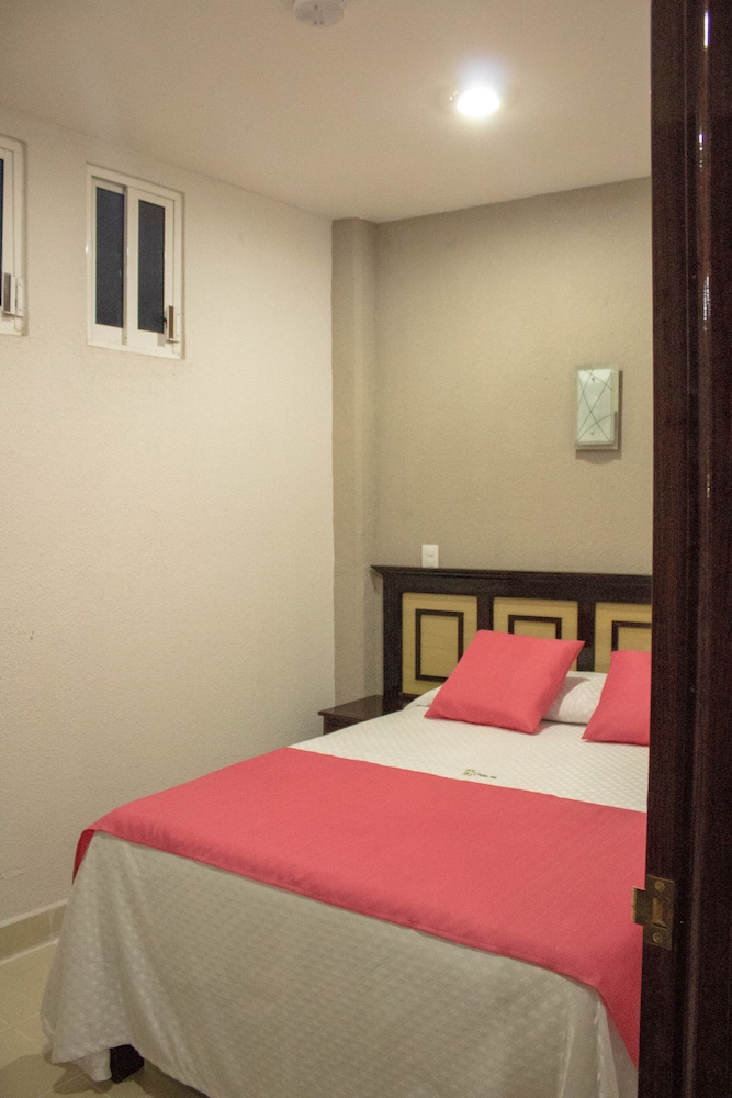 Deluxe Single Room photo 3