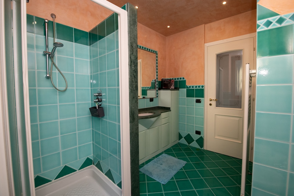 Exclusive Apartment photo 2