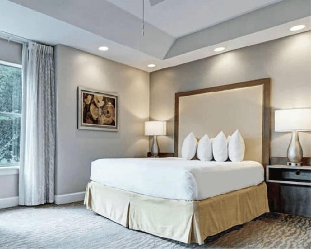 Condo, 3 Bedrooms