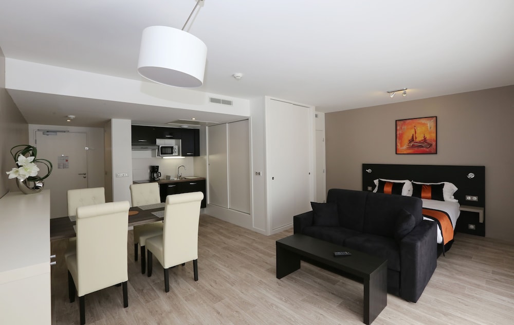 Apartment T1 photo 2