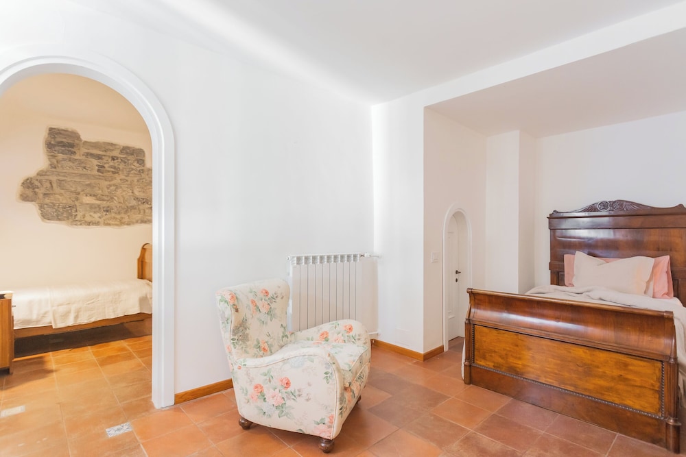 Apartment (3 Bedrooms)