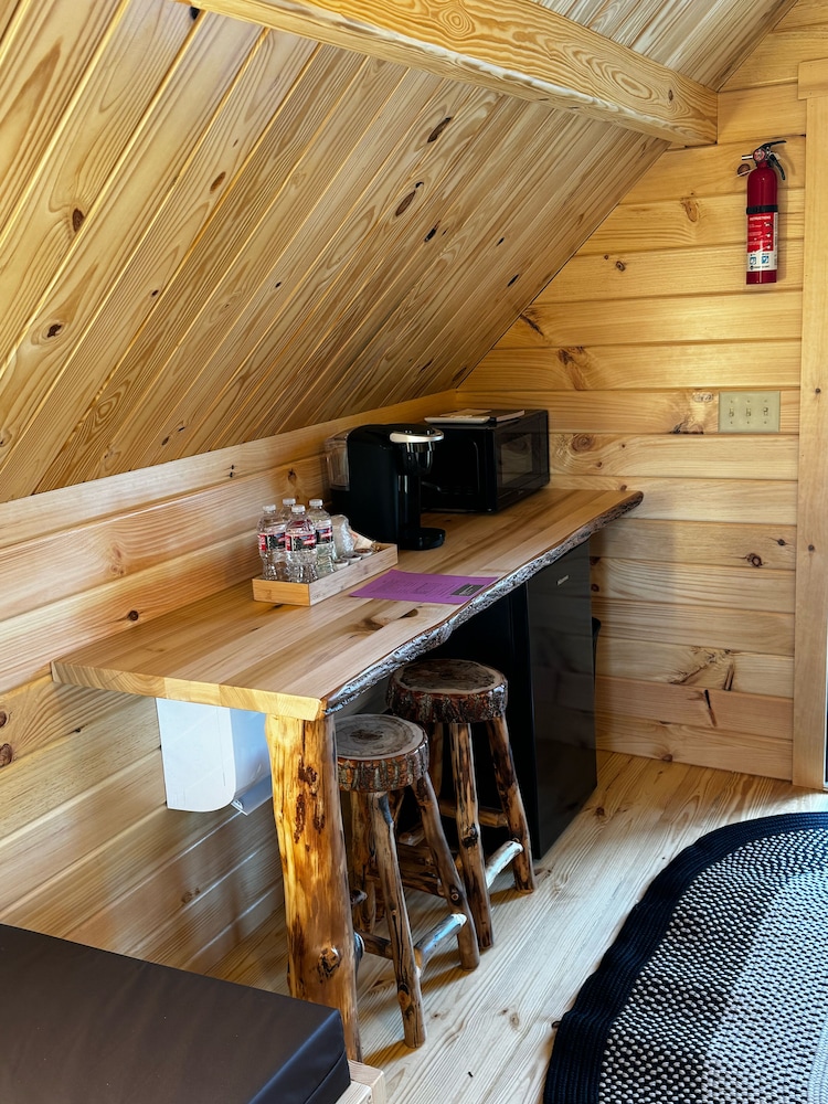 Deluxe Cabin photo 3