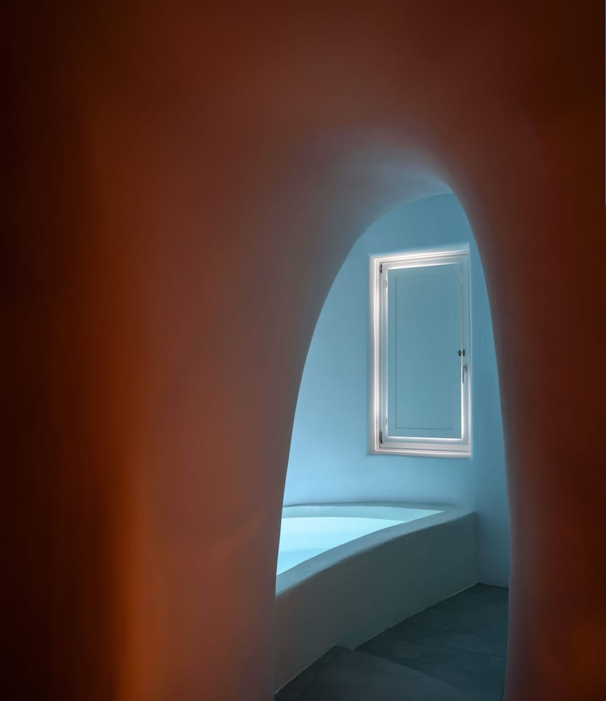 Panoramic Suite, 1 Queen Bed, Sea View - Photo 15