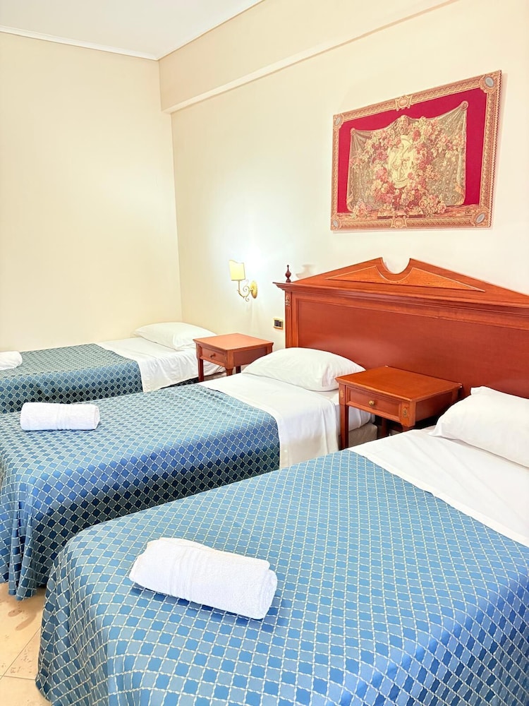 Triple Room - Photo 4