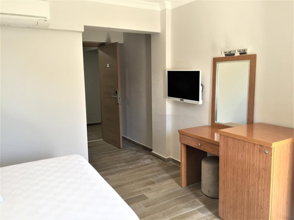 Suite, 2 Bedrooms, Non Smoking, City View photo 2
