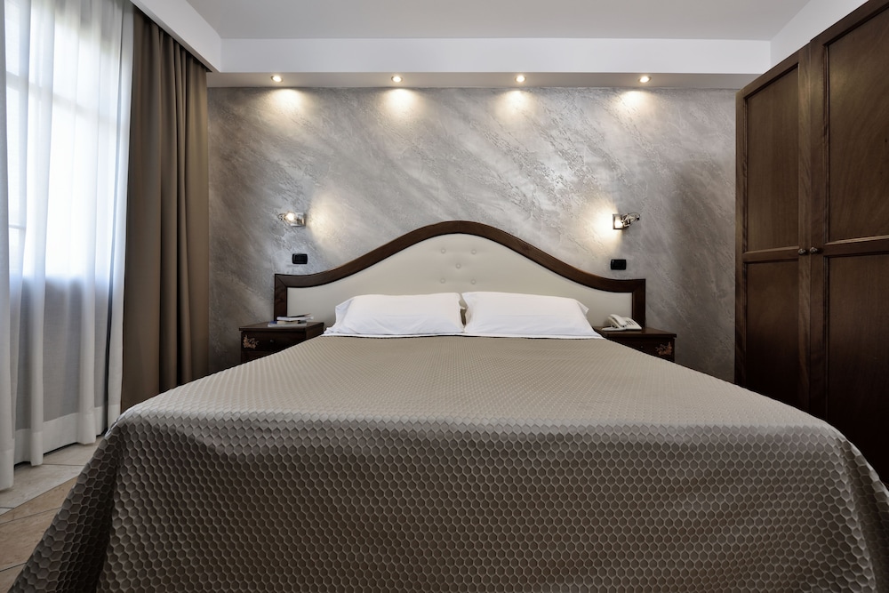 Double or Twin Room, Balcony photo 2