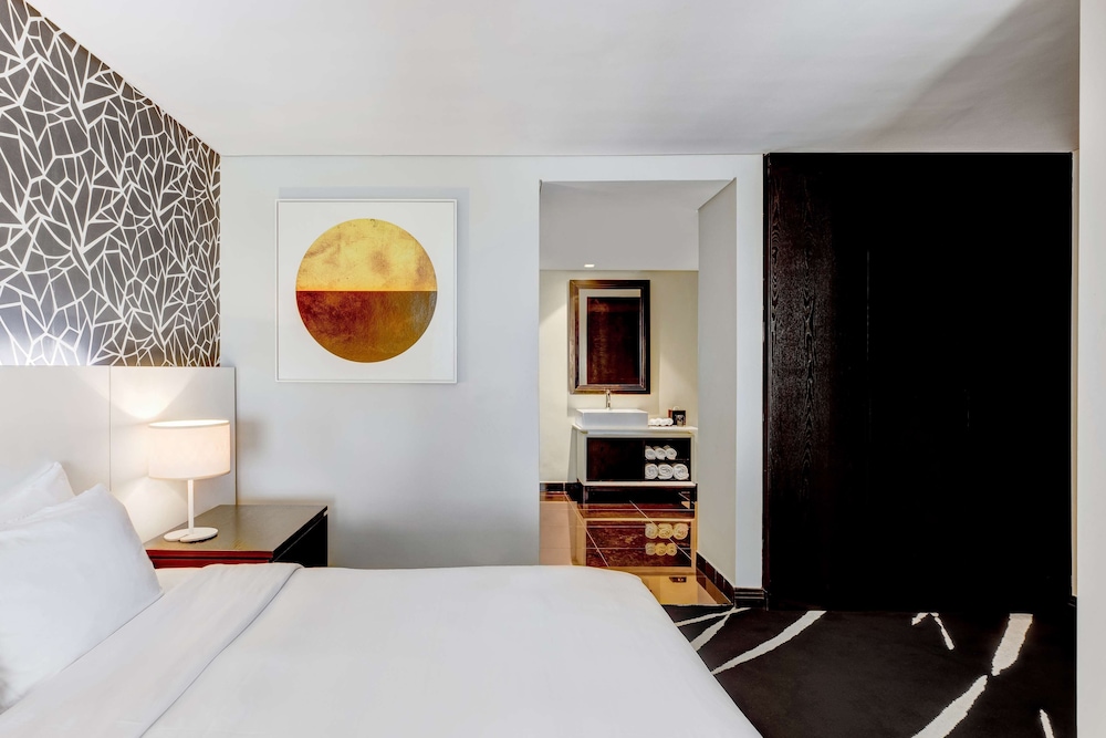 Suite, 3 Bedrooms (Lounge Access) photo 2