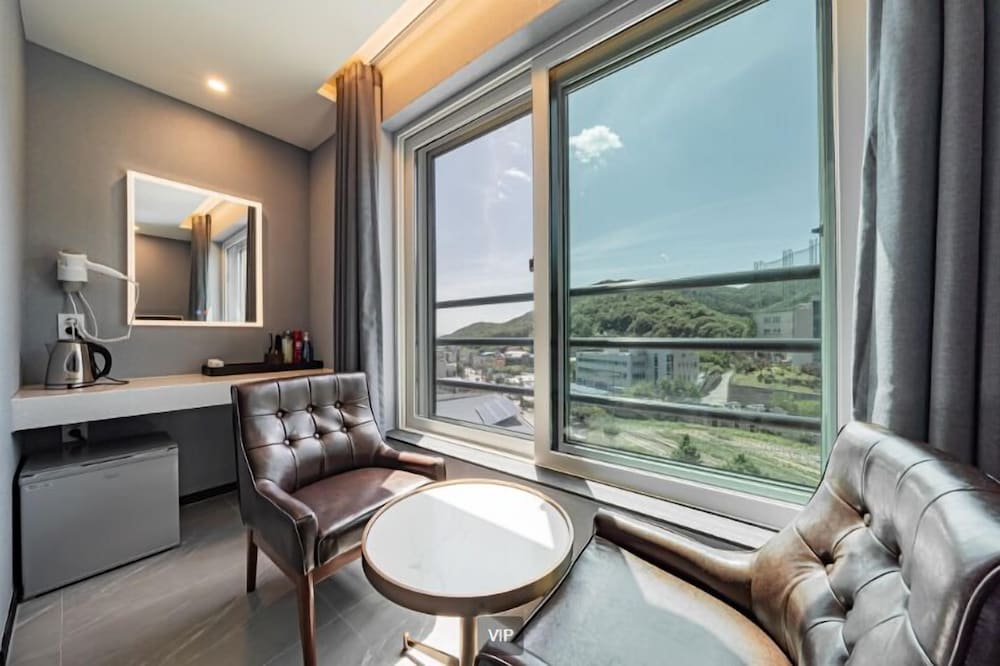 Executive Double Room, Non Smoking, Bathtub photo 2