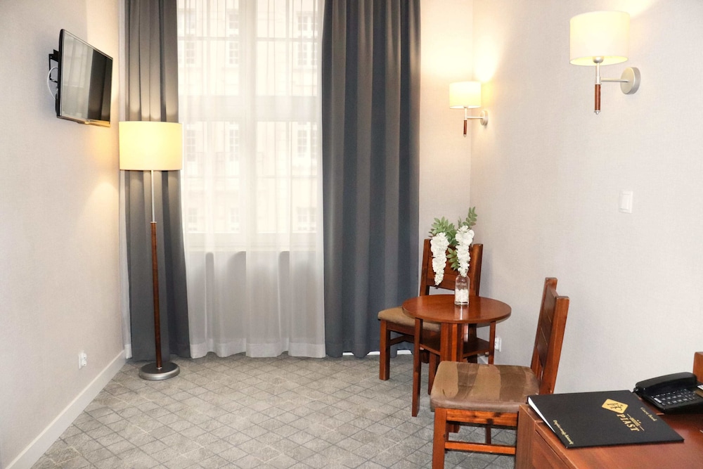 Double Room - Photo 11