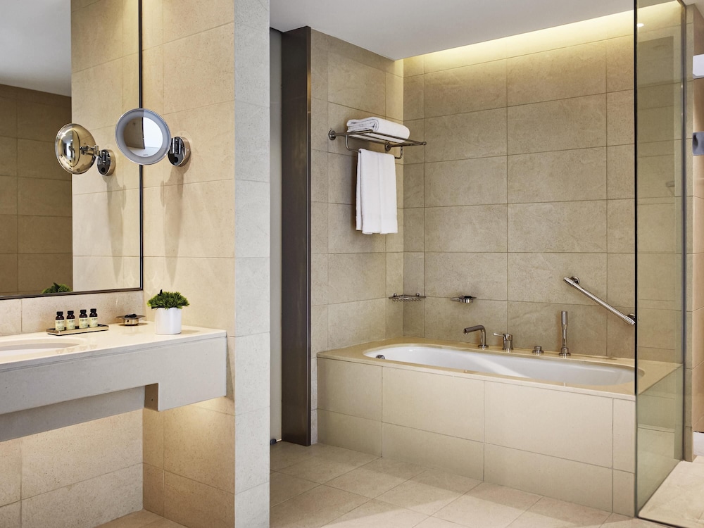 Exclusive Suite, Multiple Beds