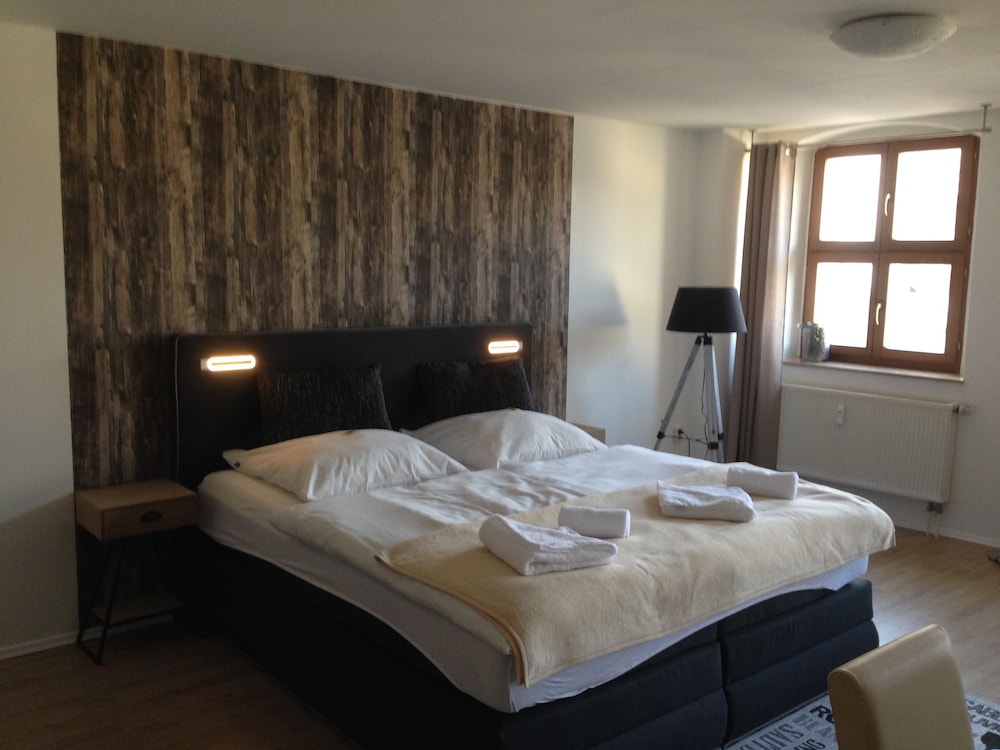 Quadruple Room (Büttner 3)