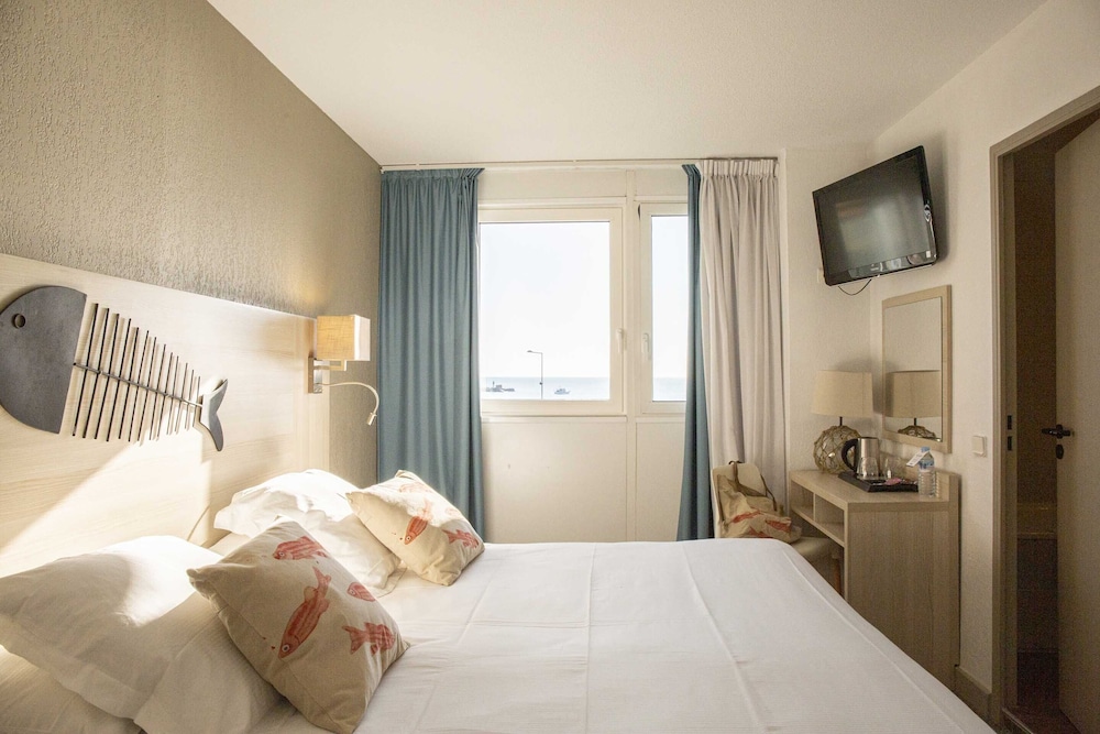 Comfort Room, Sea side photo 1