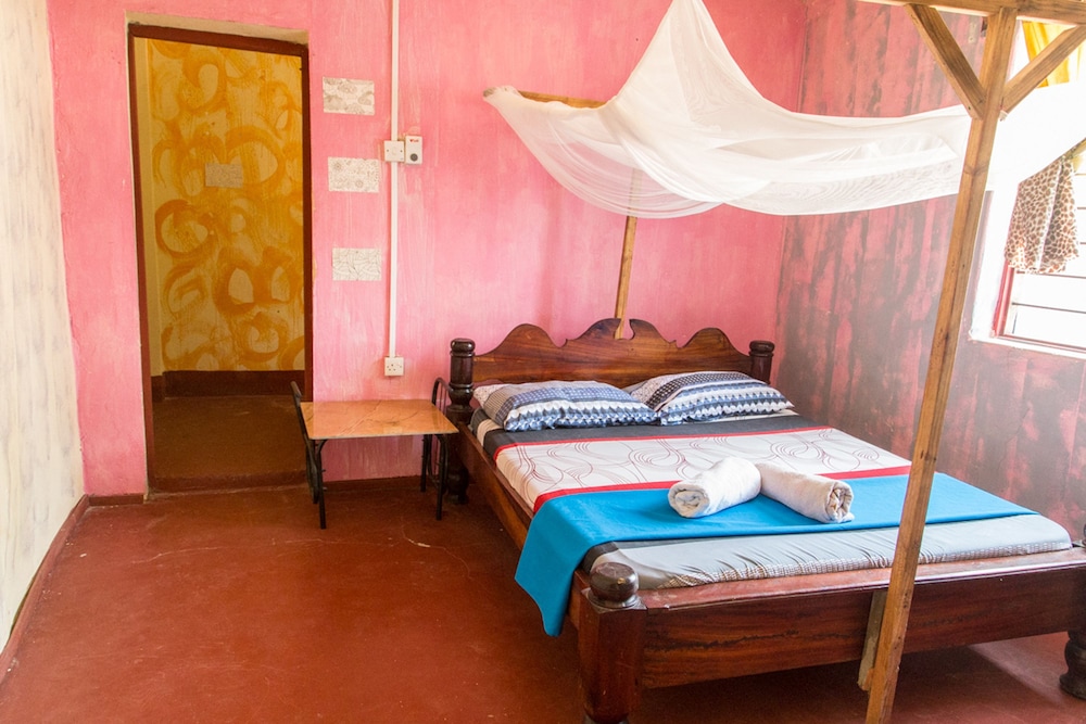 Deluxe Double Room, Private Bathroom, Garden View