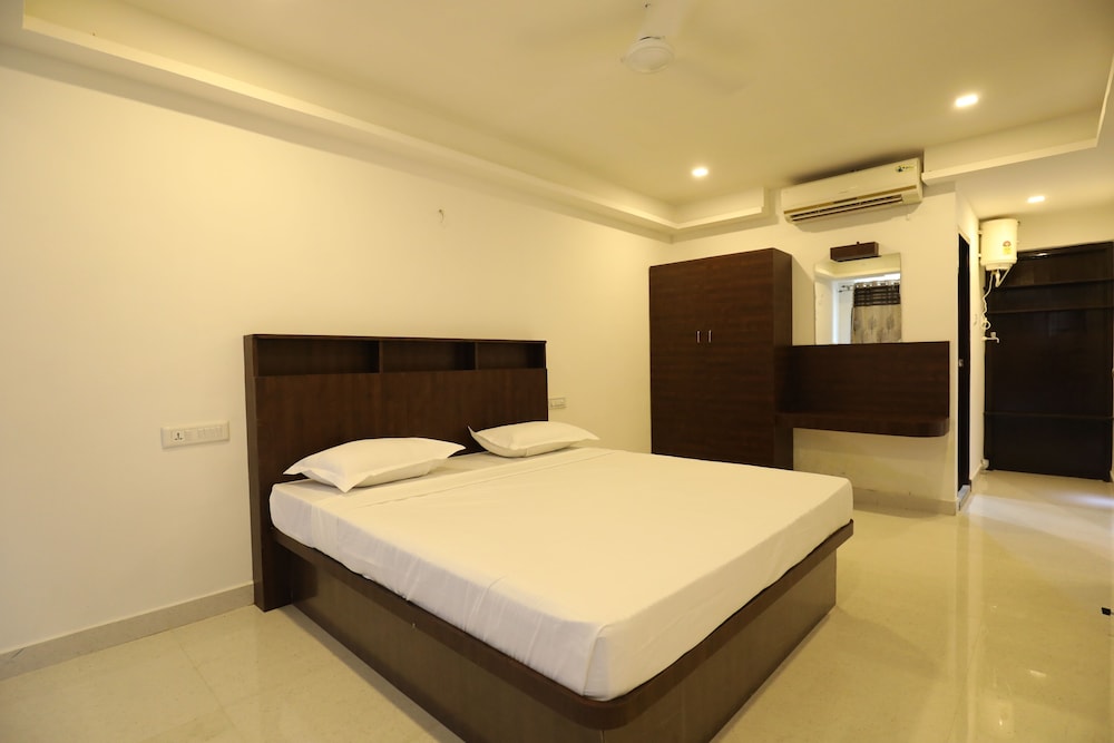 Executive Room - Photo 3