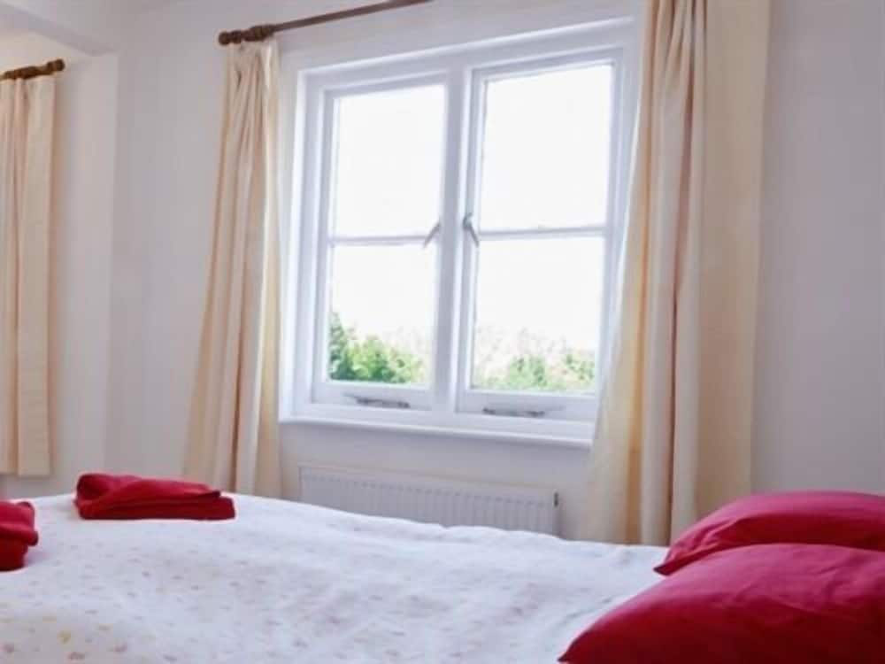 Suite, Ensuite photo 3