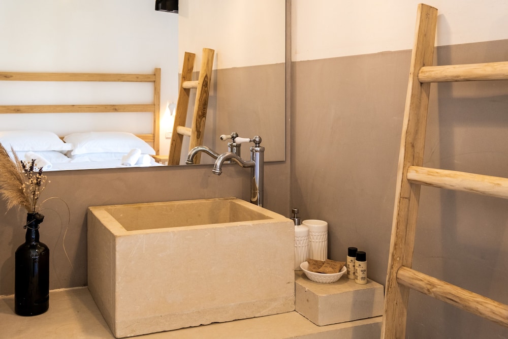 Standard Room - Photo 3