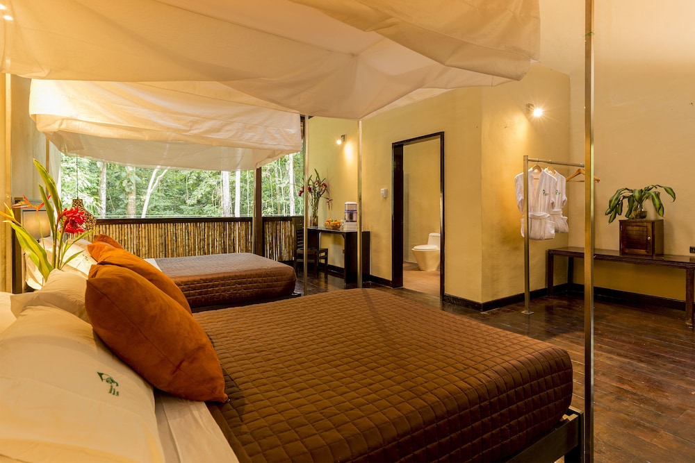 Classic Suite, 2 Queen Beds, Garden View photo 1