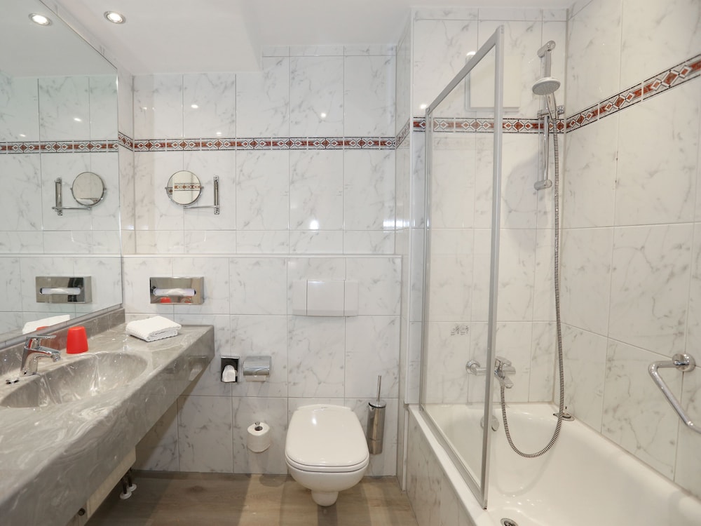 Single Room photo 2