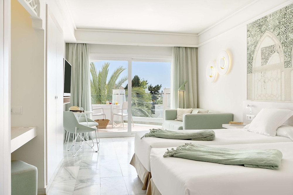 Superior Single Room