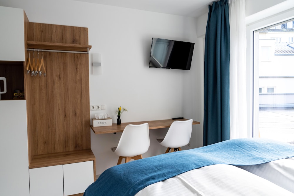 Classic Double Room, Non Smoking (102-202-302-402) - Photo 4