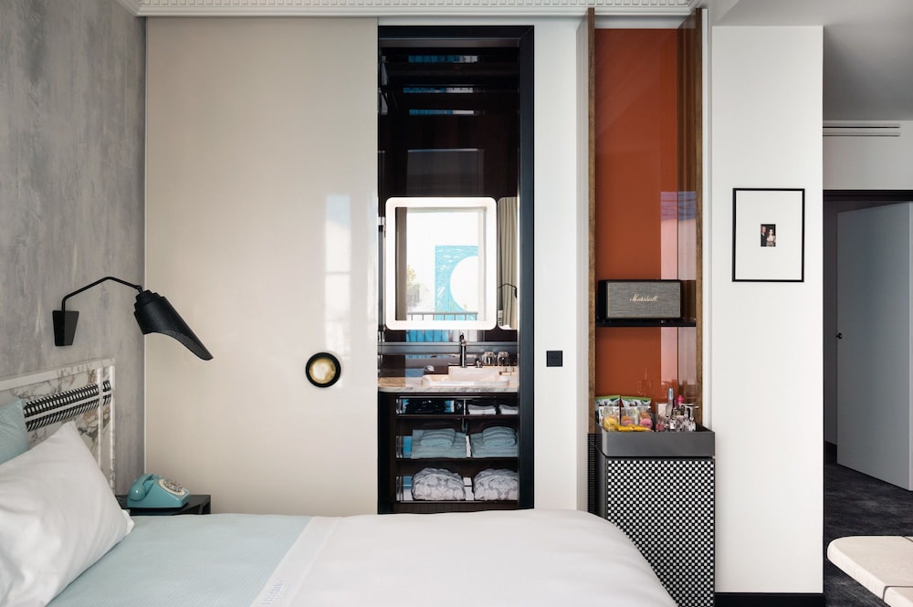 Superior Room (Balcony upon availability) photo 3