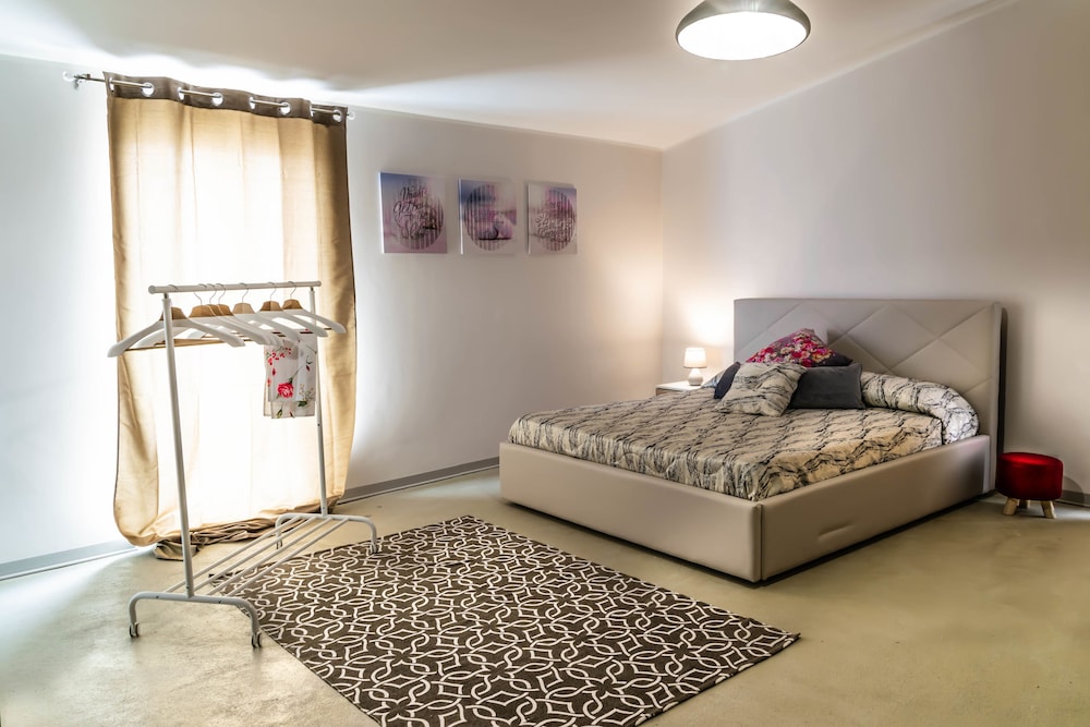 Deluxe Studio Suite photo 1