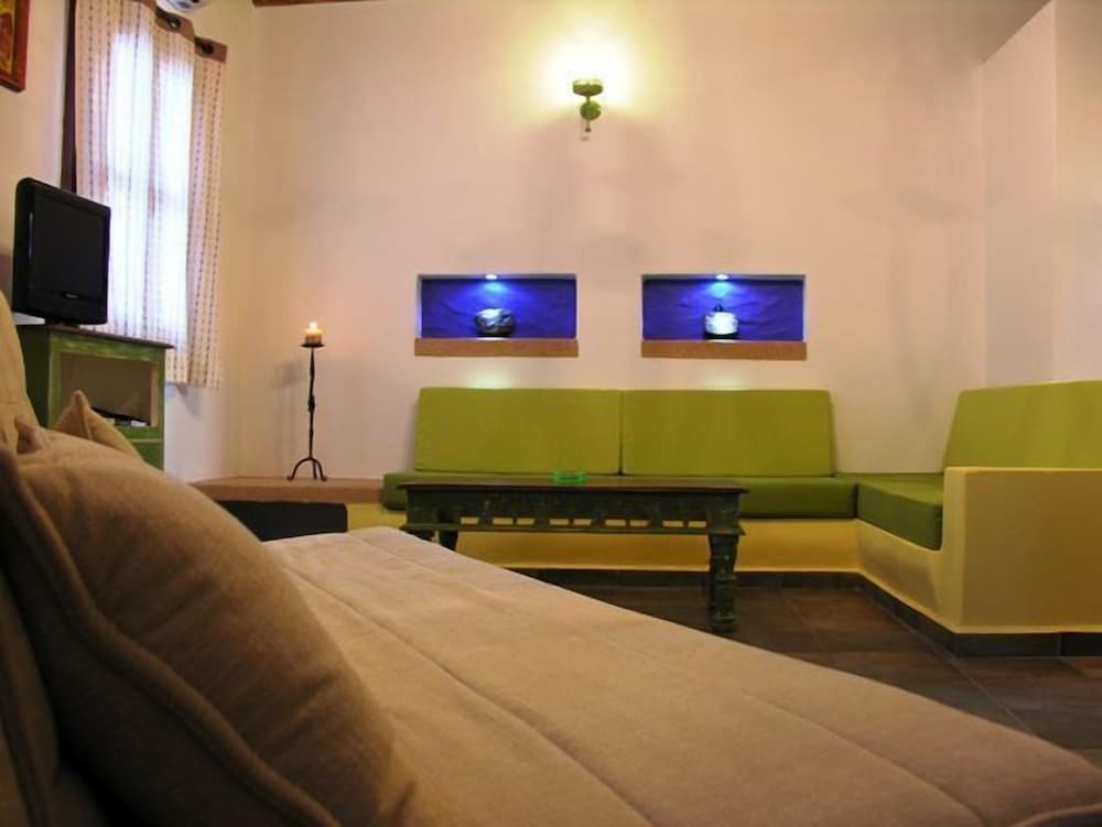 Apartment photo 1
