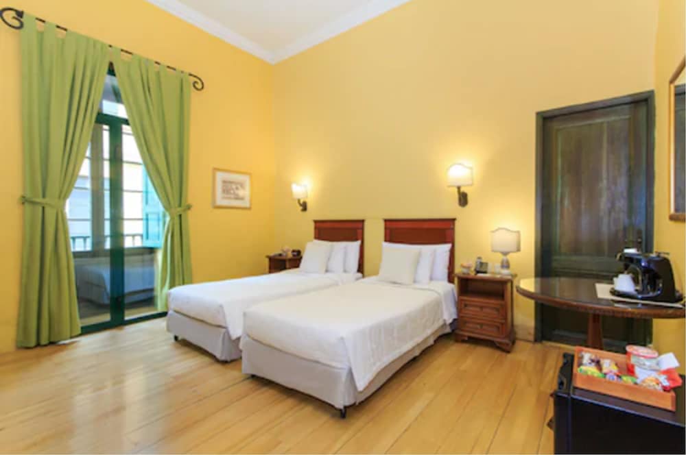 Standard Room, Multiple Beds - Photo 2