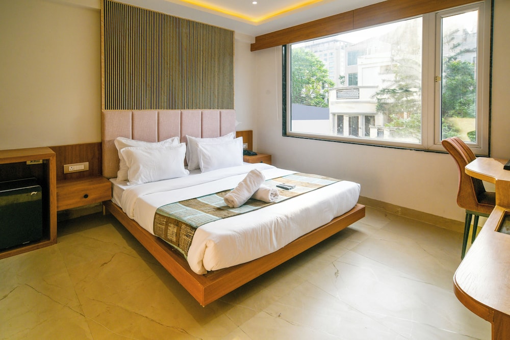 Superior Double or Twin Room, City View