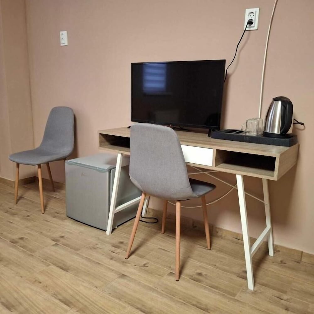 Standard Twin Room, Mobility Accessible photo 2