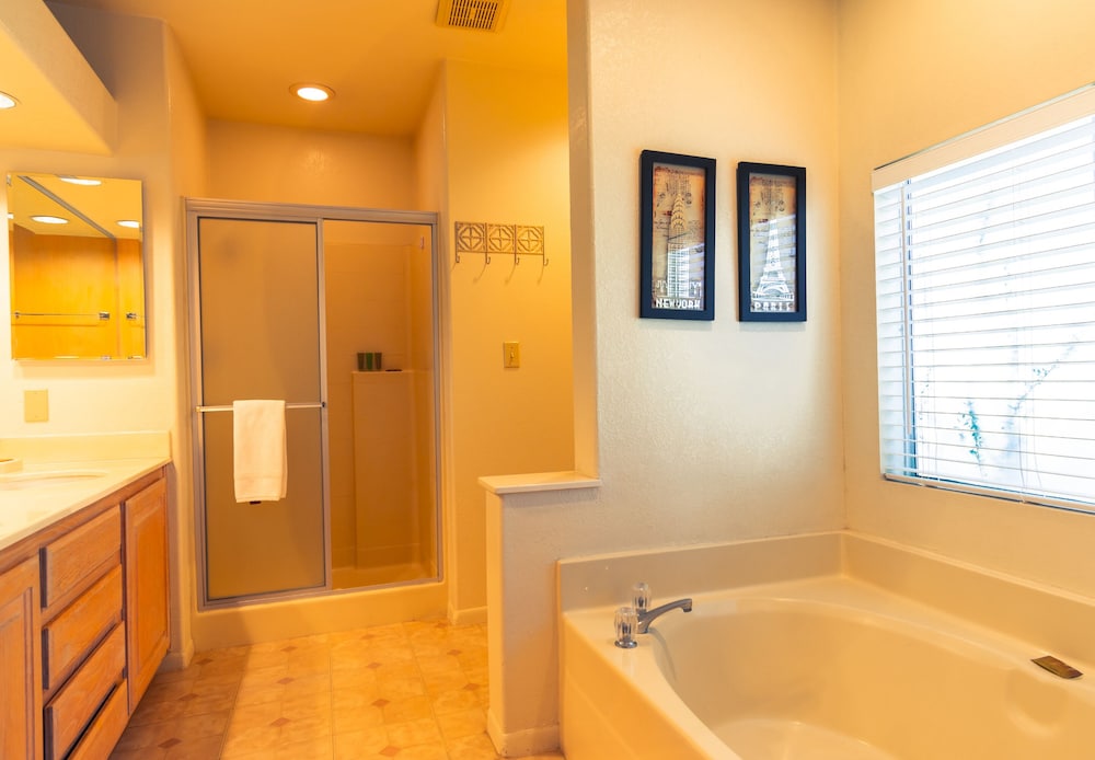 Classic Villa, 3 Bedrooms photo 3