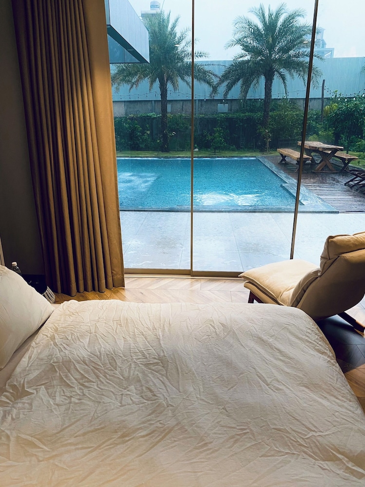 Exclusive Villa, 4 Bedrooms, Garden View photo 3