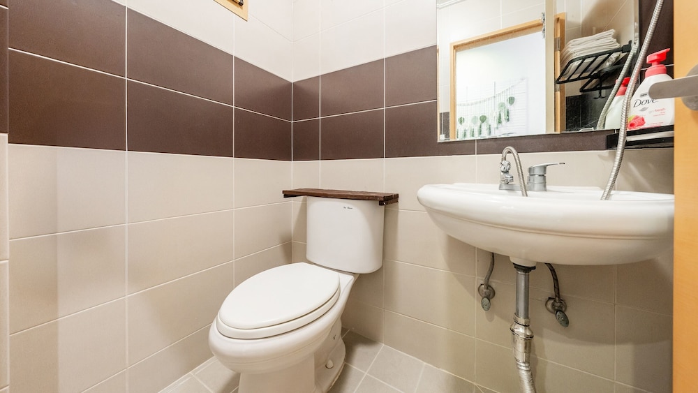 Basic Room, 1 Bedroom (Room 203) - Photo 4