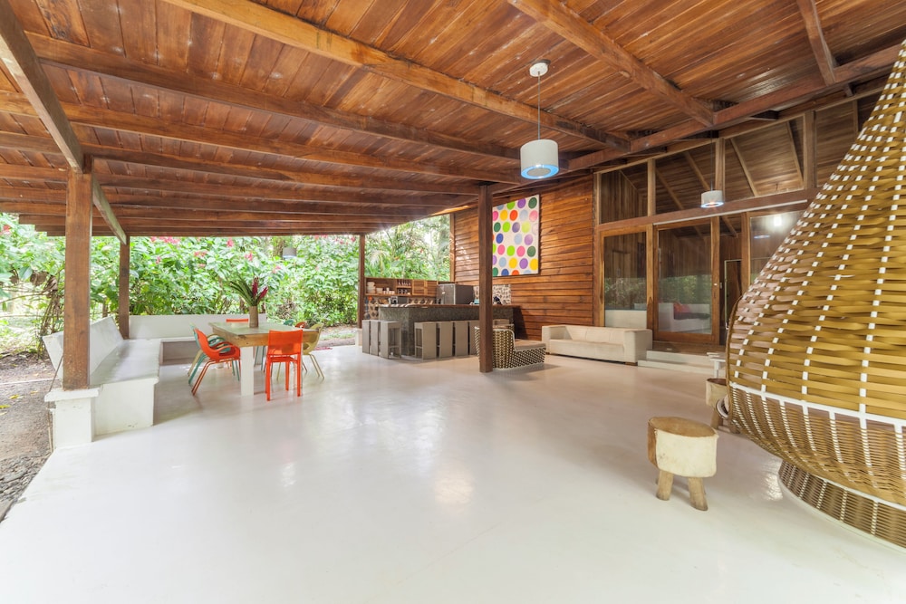 Villa Cerise Offsite (1 km from hotel)