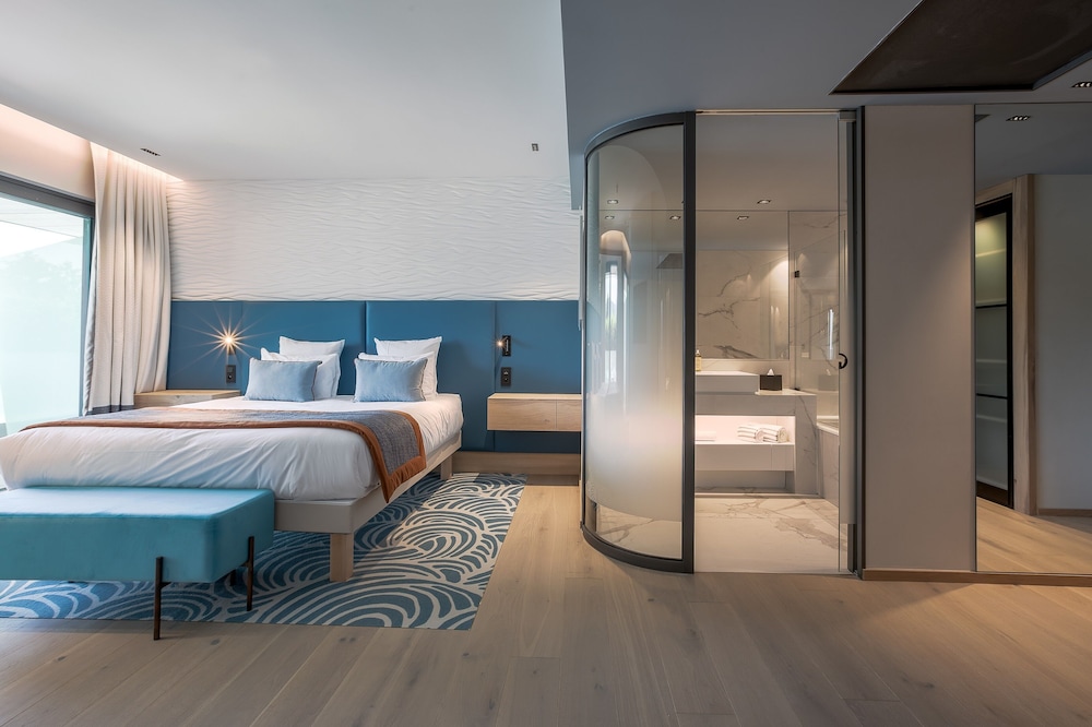 Suite Deluxe avec balcon - Côté Lac - Photo 1