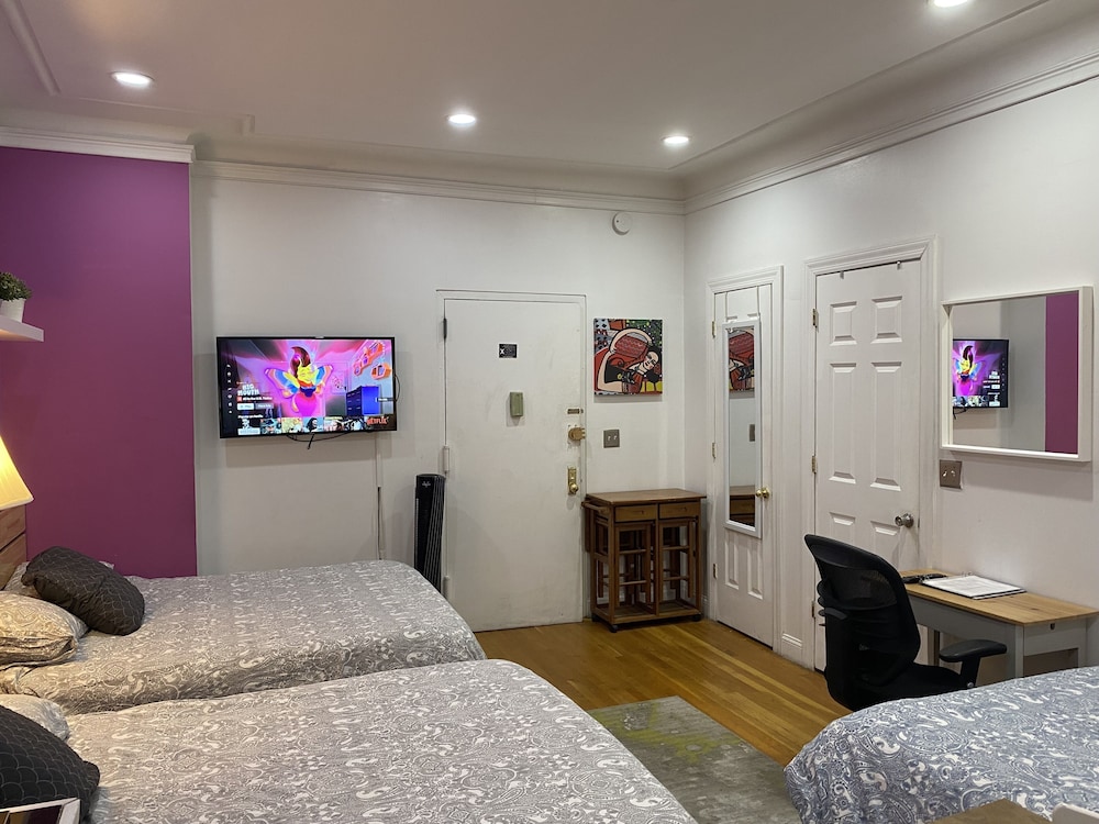 Family Studio, Multiple Beds, Kitchenette photo 2