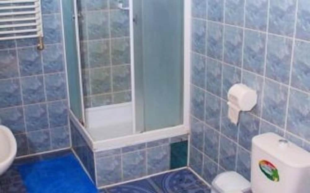 Economy Double or Twin Room, Courtyard View photo 3