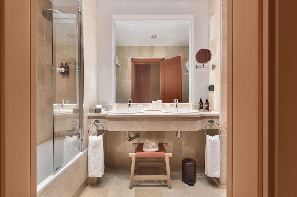 Junior Room, Partial Sea View (3 Adults)