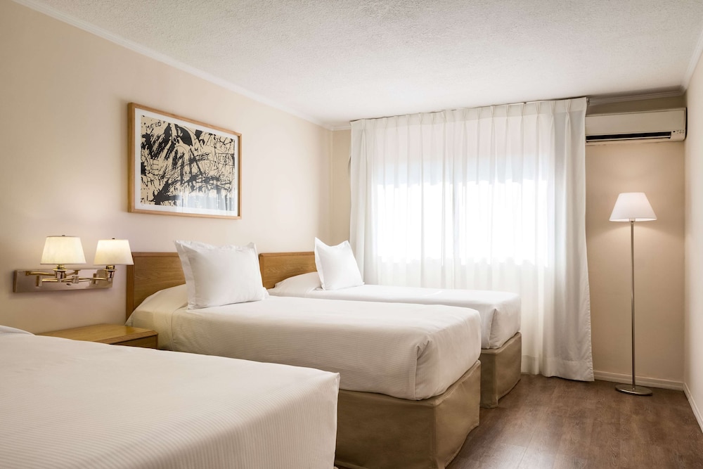 Room, 3 Twin Beds photo 1