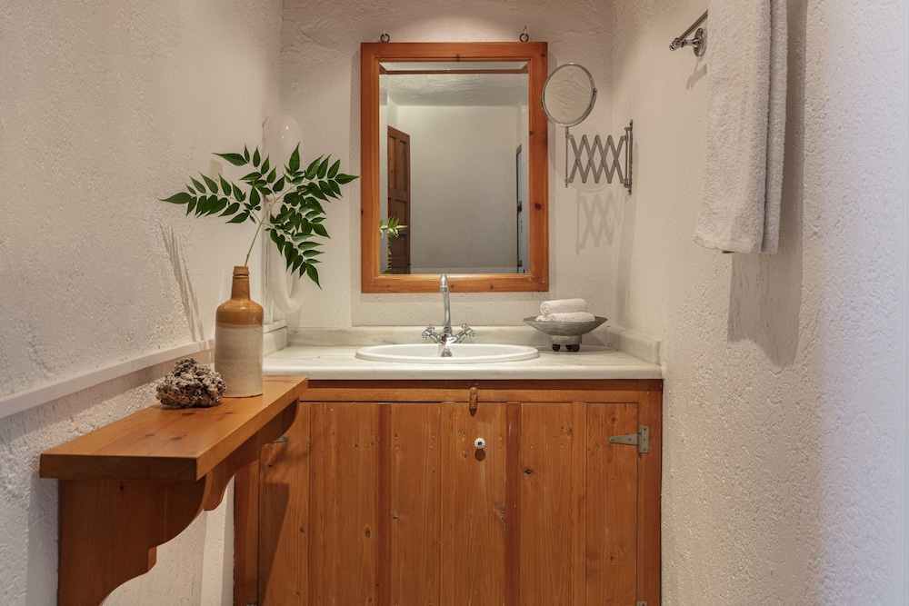Lafina Grand Suite photo 3