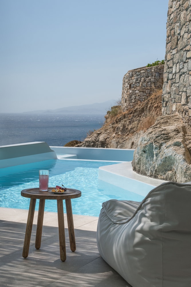 Grand Suite with pool - Photo 7