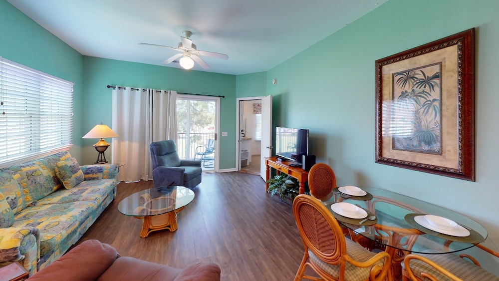 Condo, 2 Bedrooms photo 1