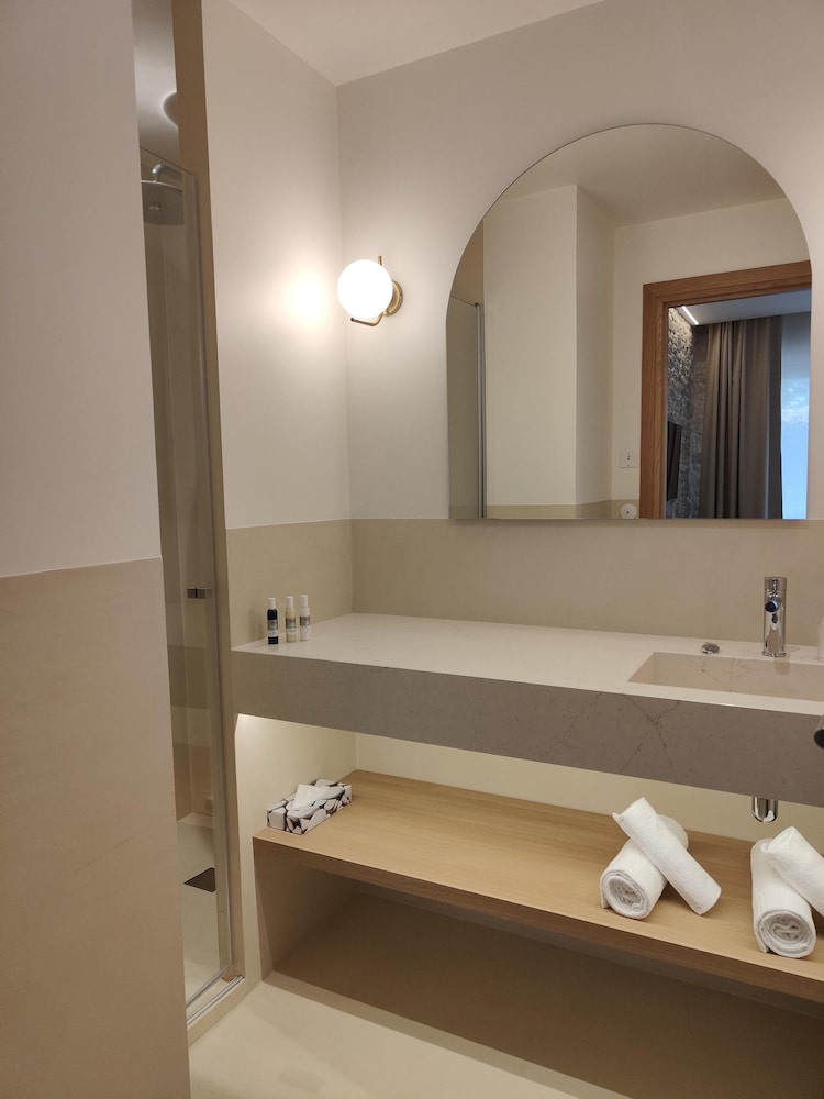 Comfort Twin Room - Photo 2