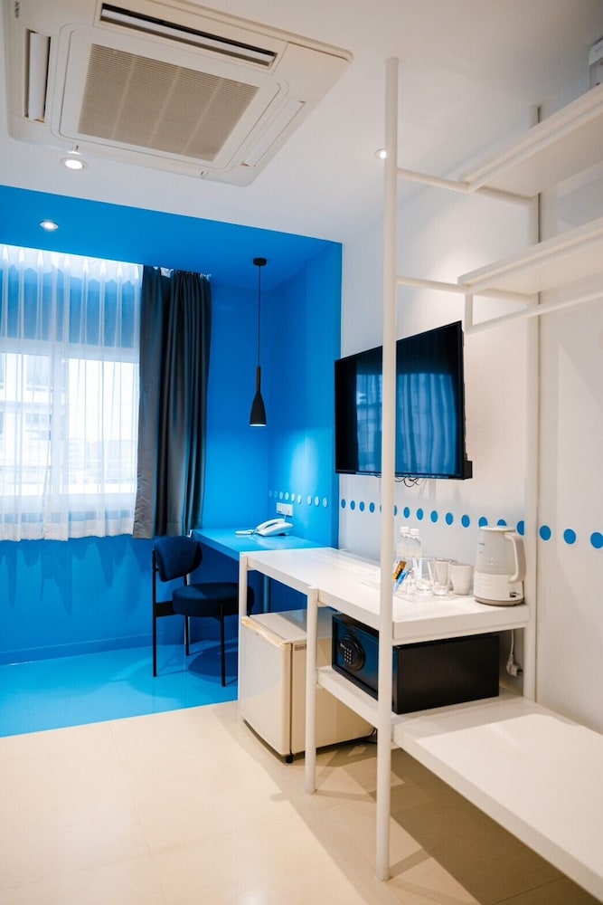 Deluxe Twin Room, Non Smoking photo 3