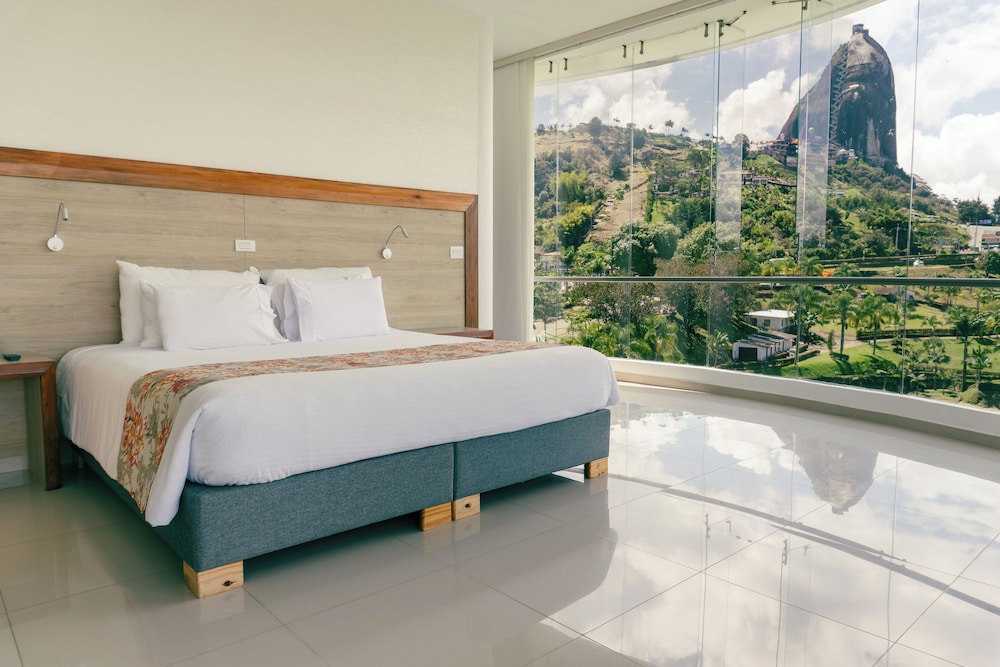 Suite (Imperial Panoramica) photo 3